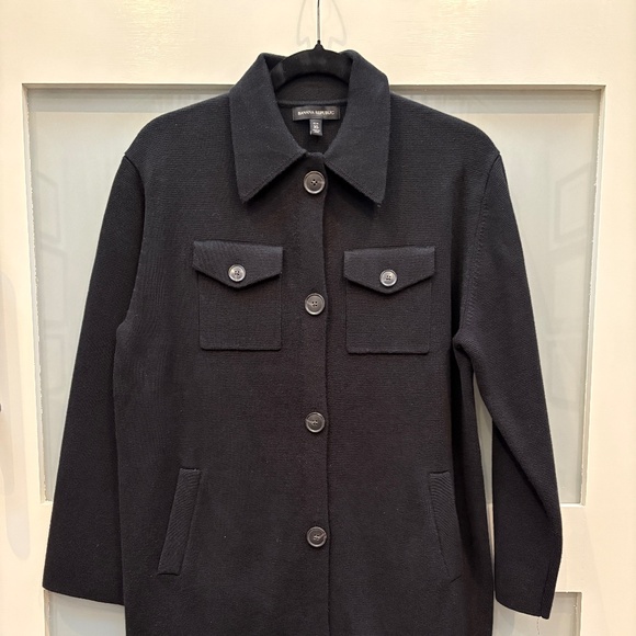 XS Black Banana Republic Long Sweater with Large Buttons and Pockets - Picture 1 of 4
